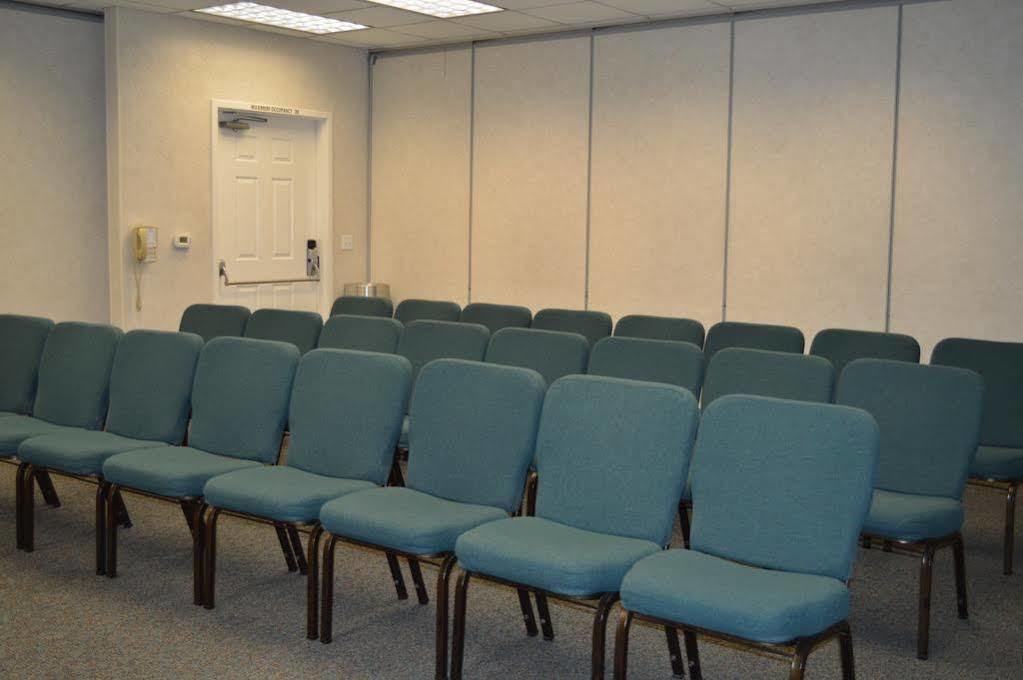 Laurel Inn & Conference Center Salinas Bagian luar foto